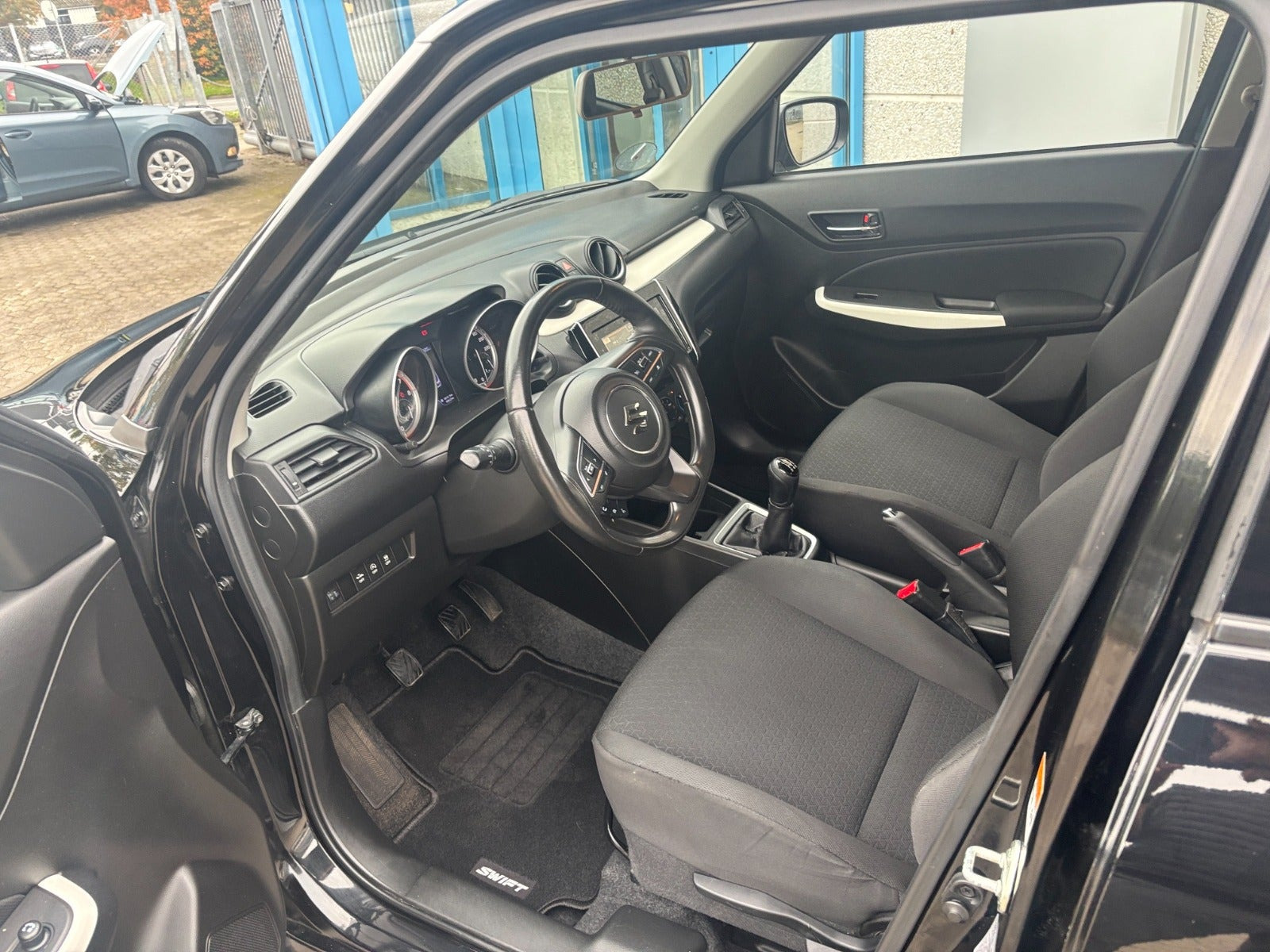 Sort Suzuki Swift fra 2020