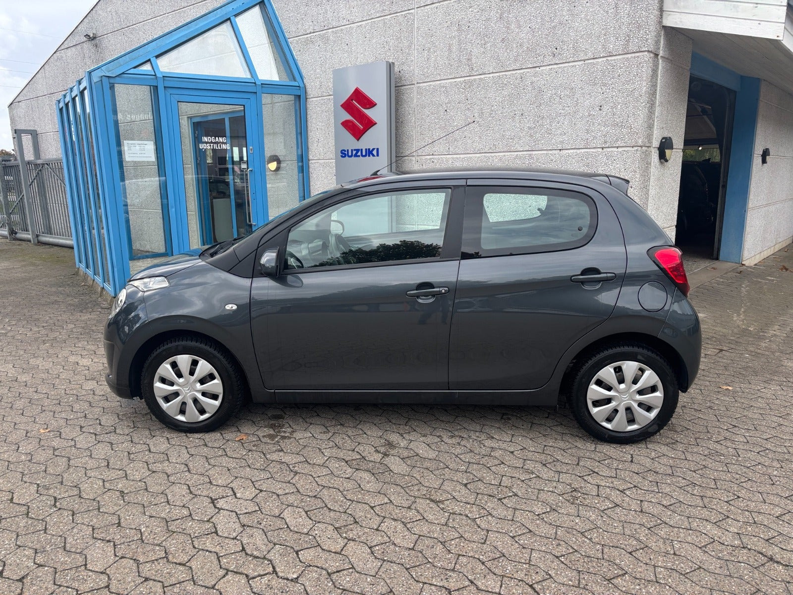 Grå Citroën C1 fra 2018