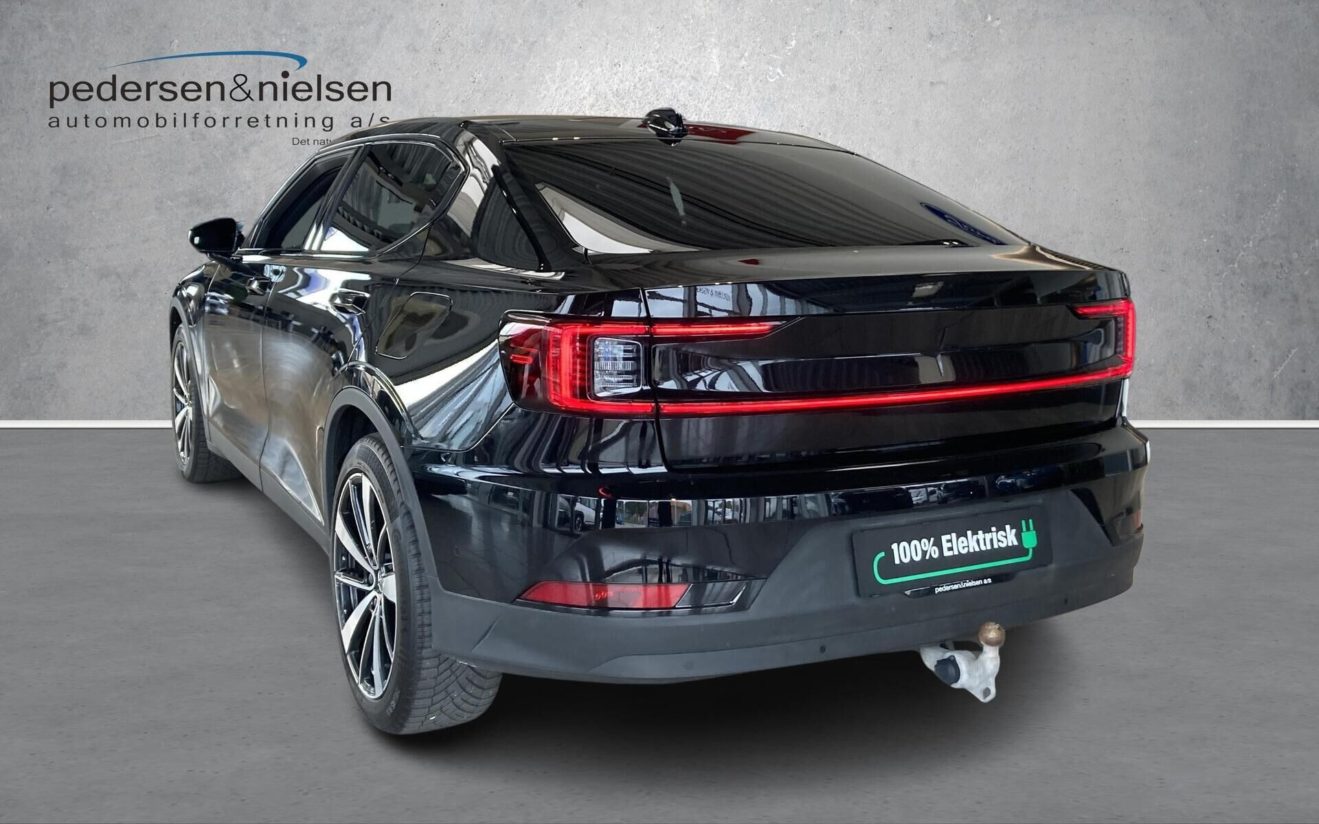 Sort Polestar 2 fra 2022