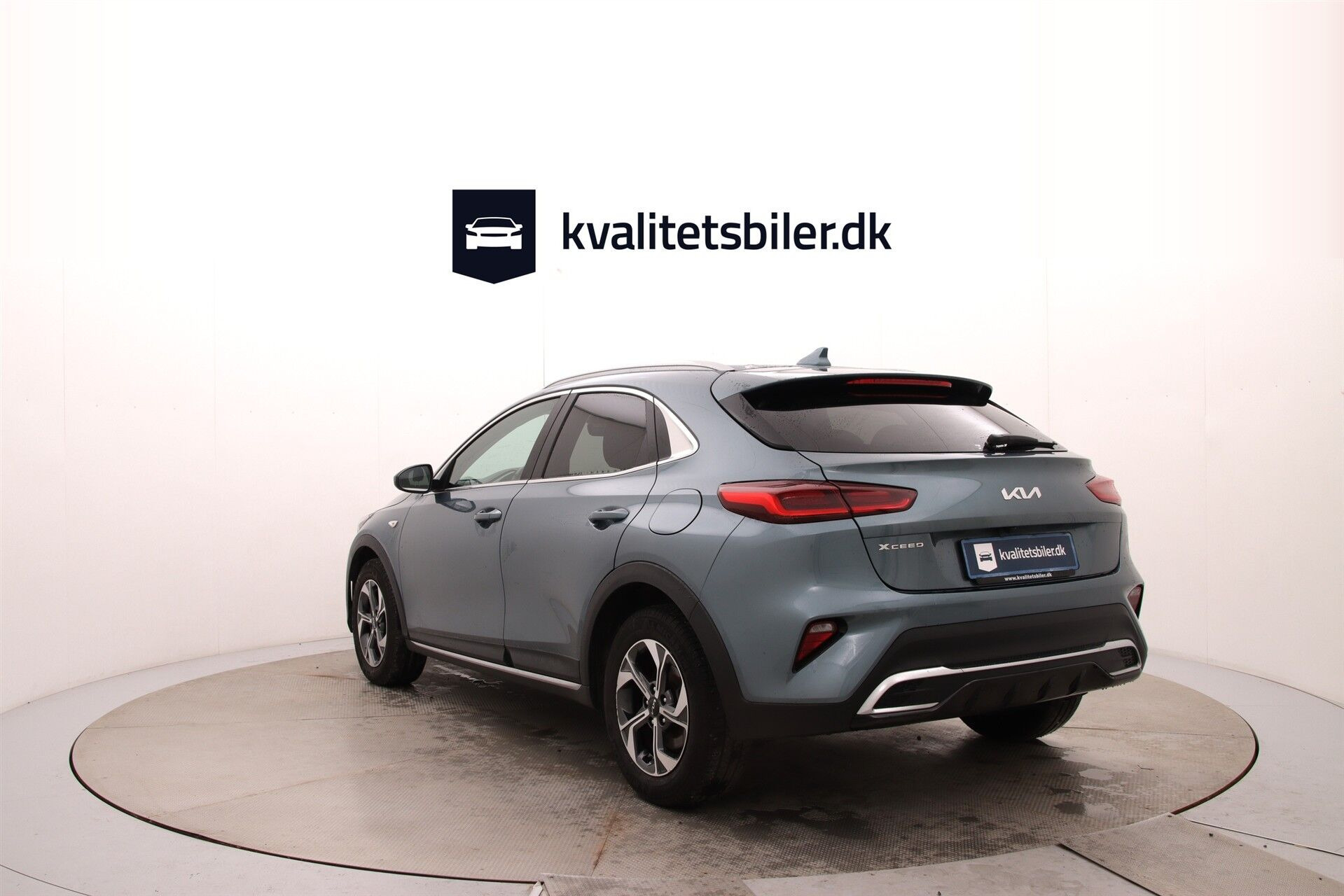 Grå Kia XCeed fra 2023