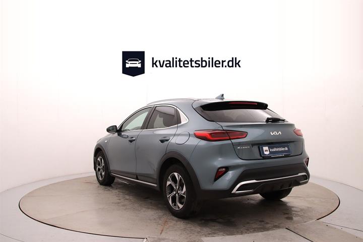 Grå Kia XCeed fra 2023