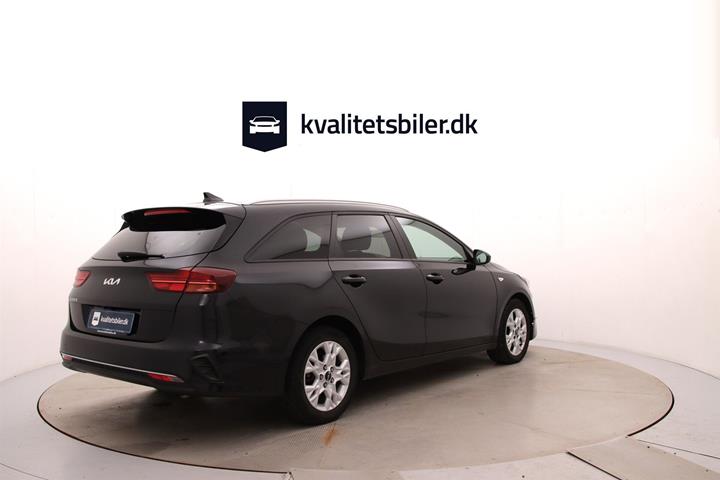 Sort Kia Ceed fra 2023