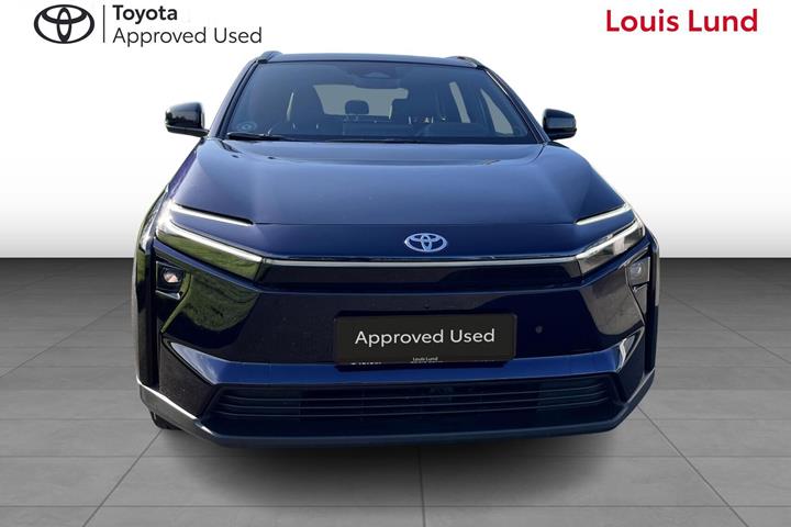 Blå Toyota BZ4X fra 2026