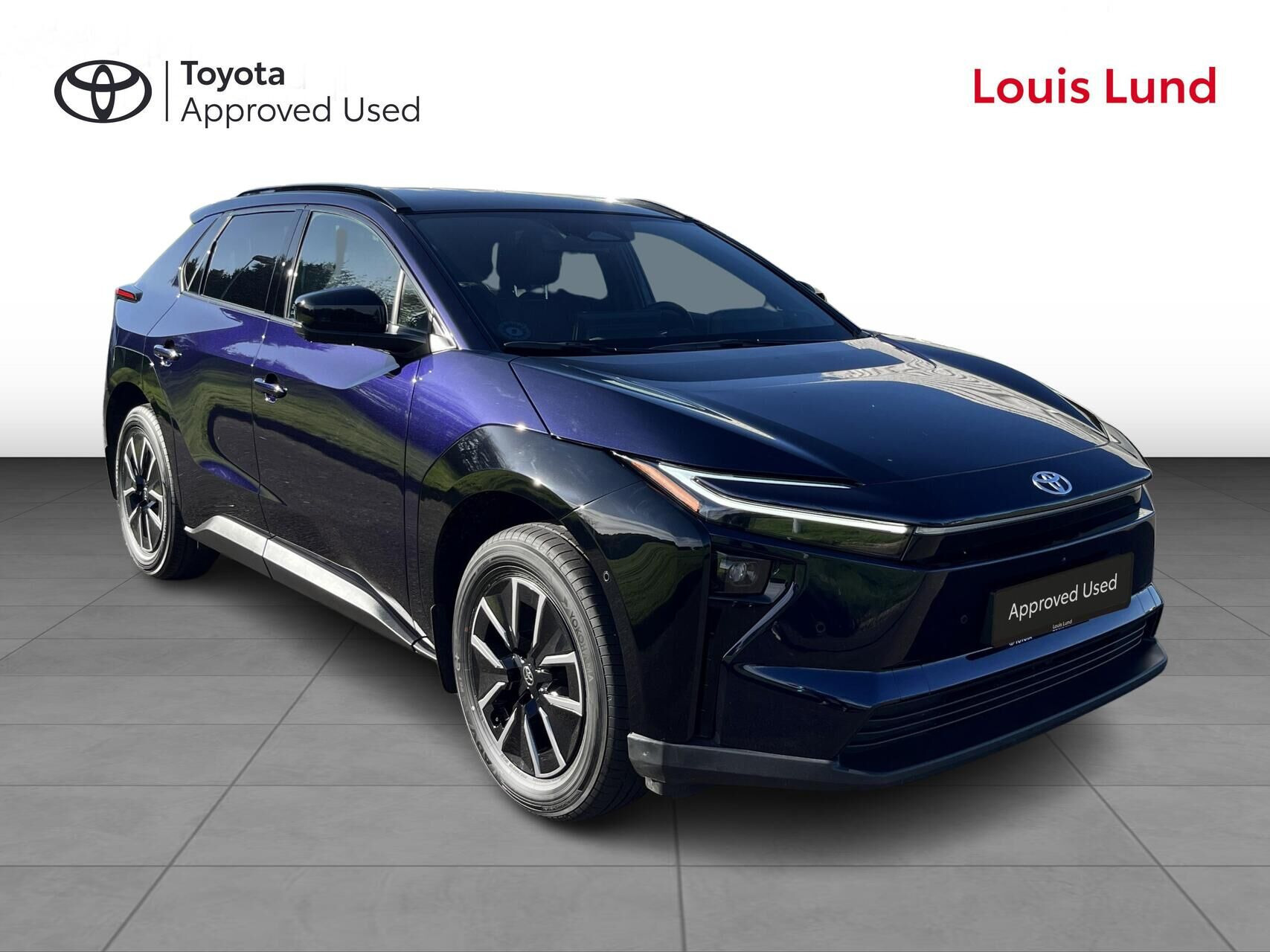 Blå Toyota BZ4X fra 2026