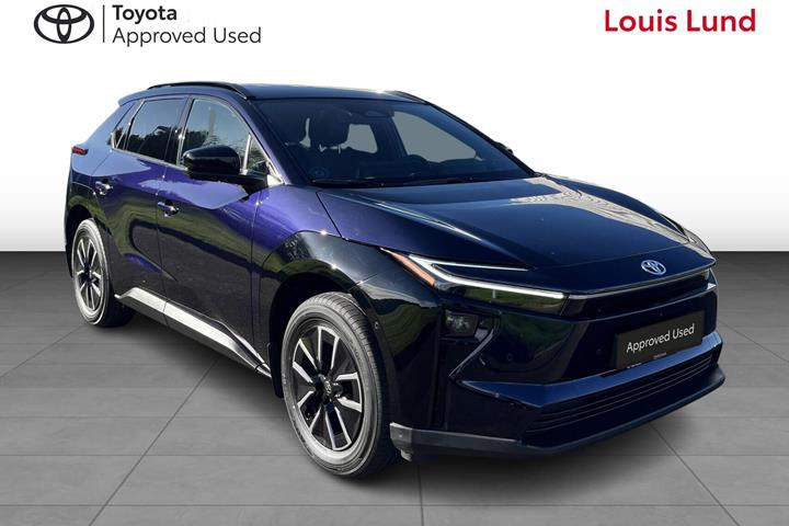 Blå Toyota BZ4X fra 2026
