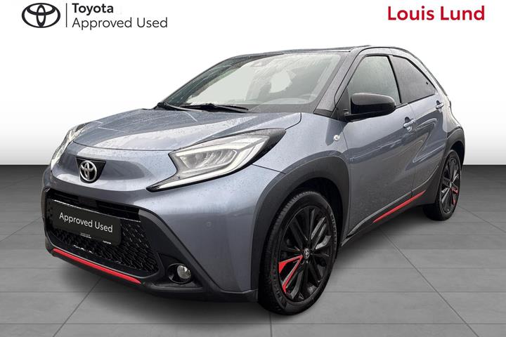Grå Toyota Aygo X fra 2023