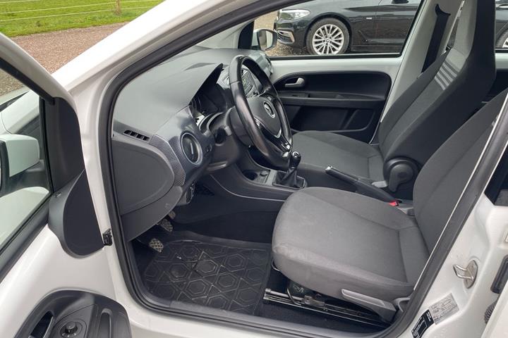 Hvid VW UP! fra 2020