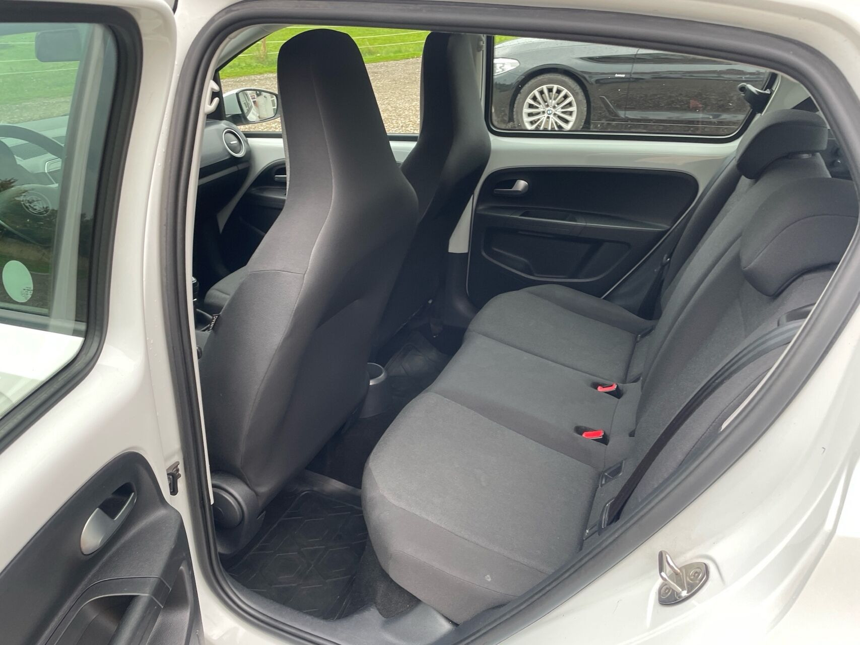 Hvid VW UP! fra 2020