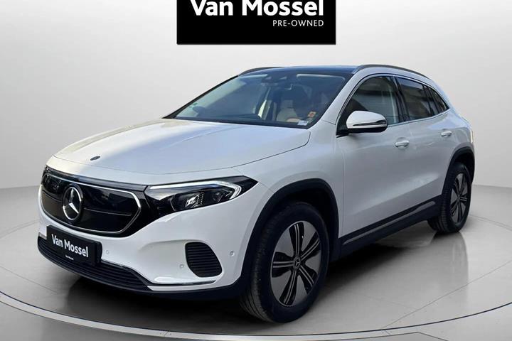 Hvid Mercedes EQA250 fra 2023