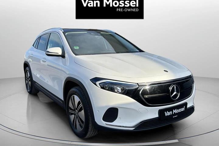 Hvid Mercedes EQA250 fra 2023