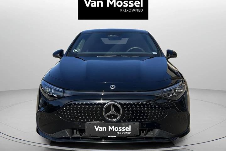 Sort Mercedes CLA250+ fra 2026