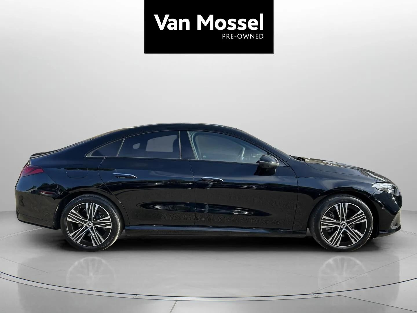 Sort Mercedes CLA250+ fra 2026