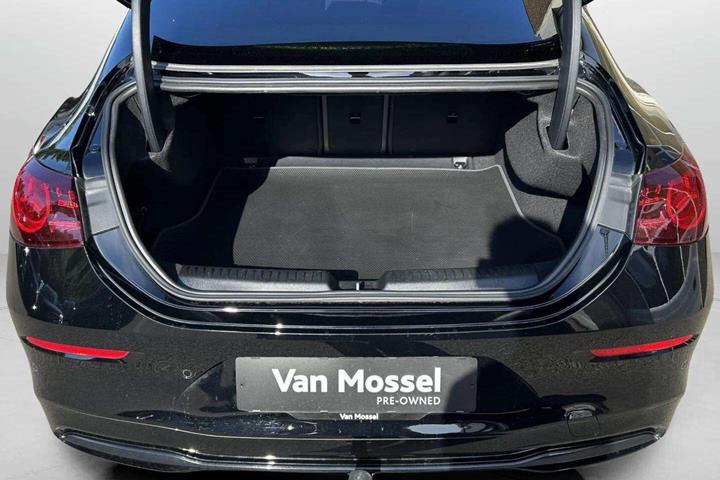 Sort Mercedes CLA250+ fra 2026