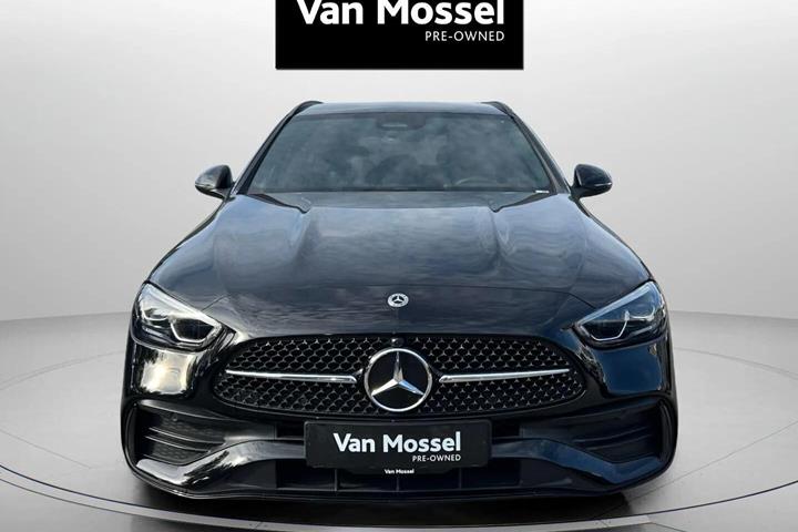 Sort Mercedes C200 fra 2022