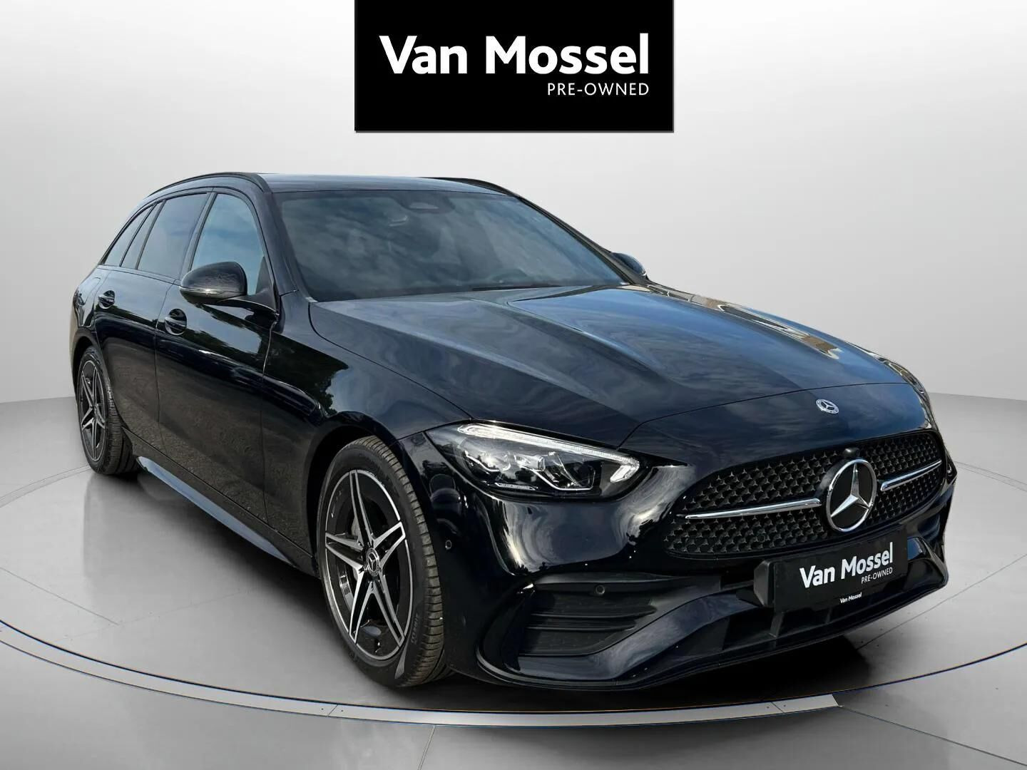 Sort Mercedes C200 fra 2022