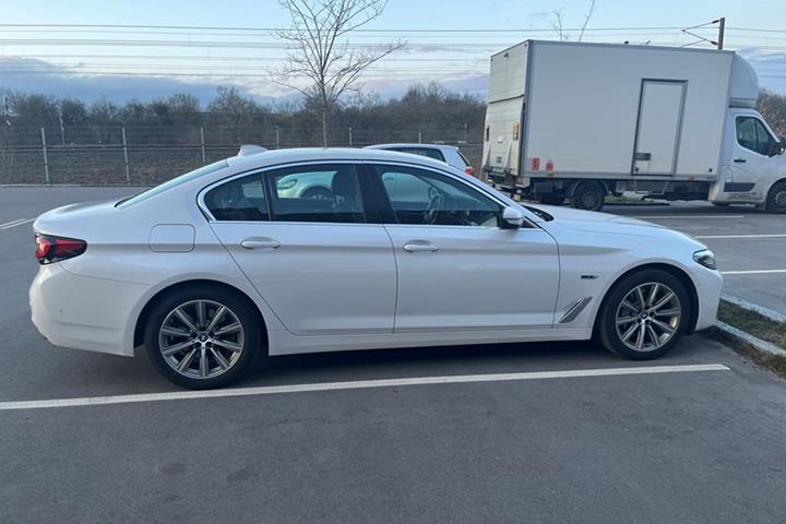 undefined BMW 530e fra 2022