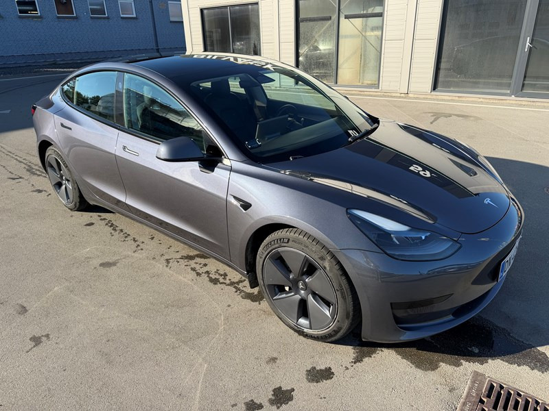 undefined Tesla Model 3 fra 2022