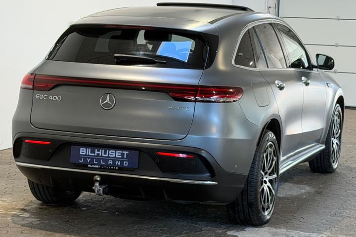 Grå Mercedes EQC400 fra 2021