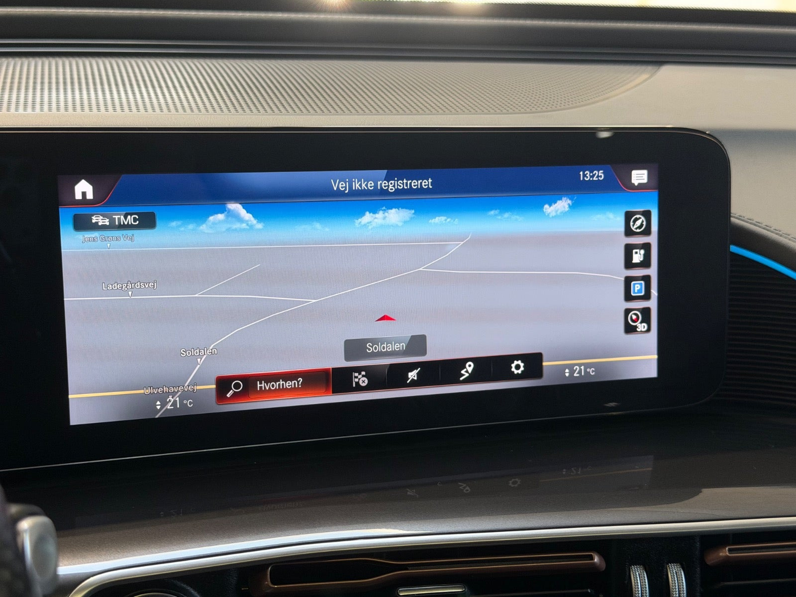 Grå Mercedes EQC400 fra 2021