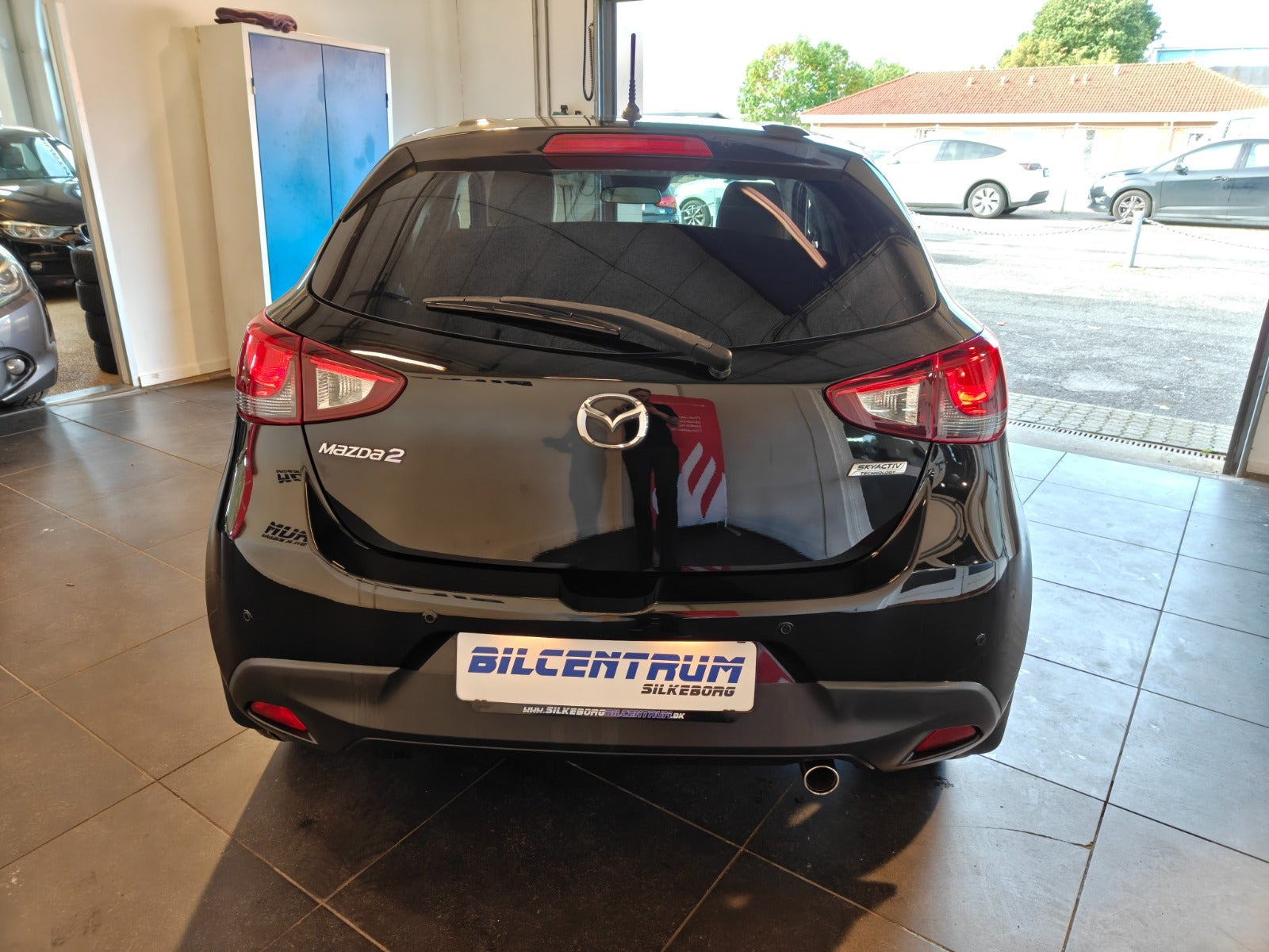 Sort Mazda 2 fra 2015