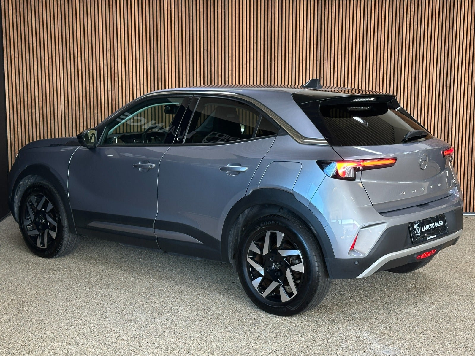 Hvid Opel Mokka-e fra 2021