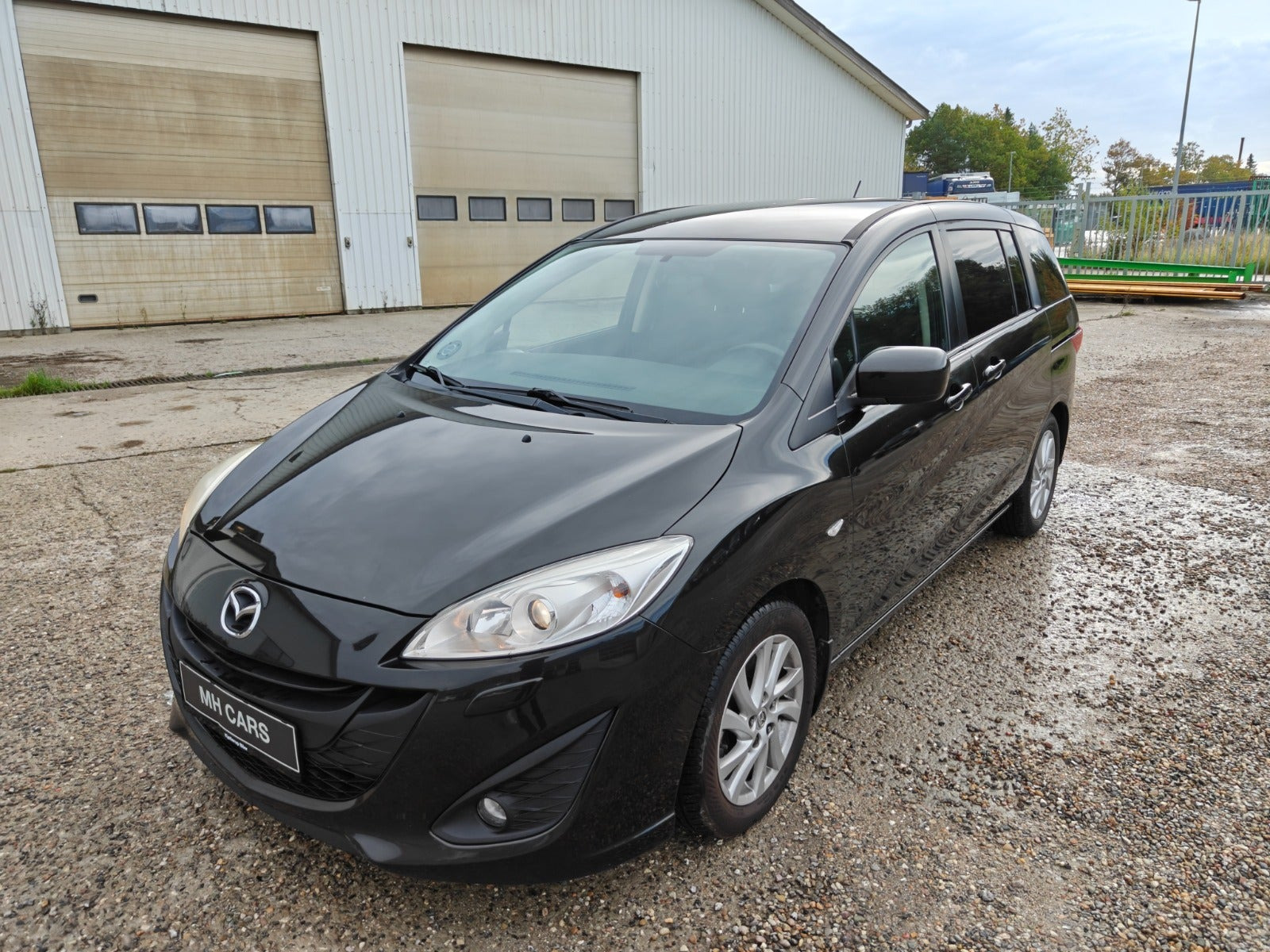 Gul Mazda 5 fra 2011