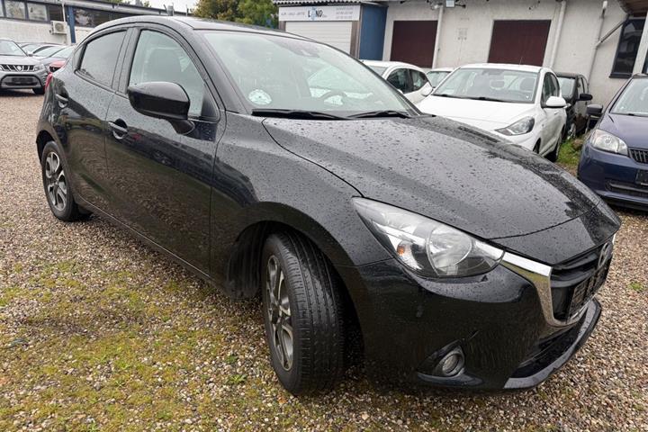 Sort Mazda 2 fra 2015