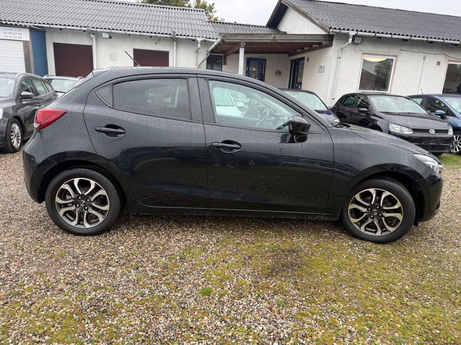 Sort Mazda 2 fra 2015