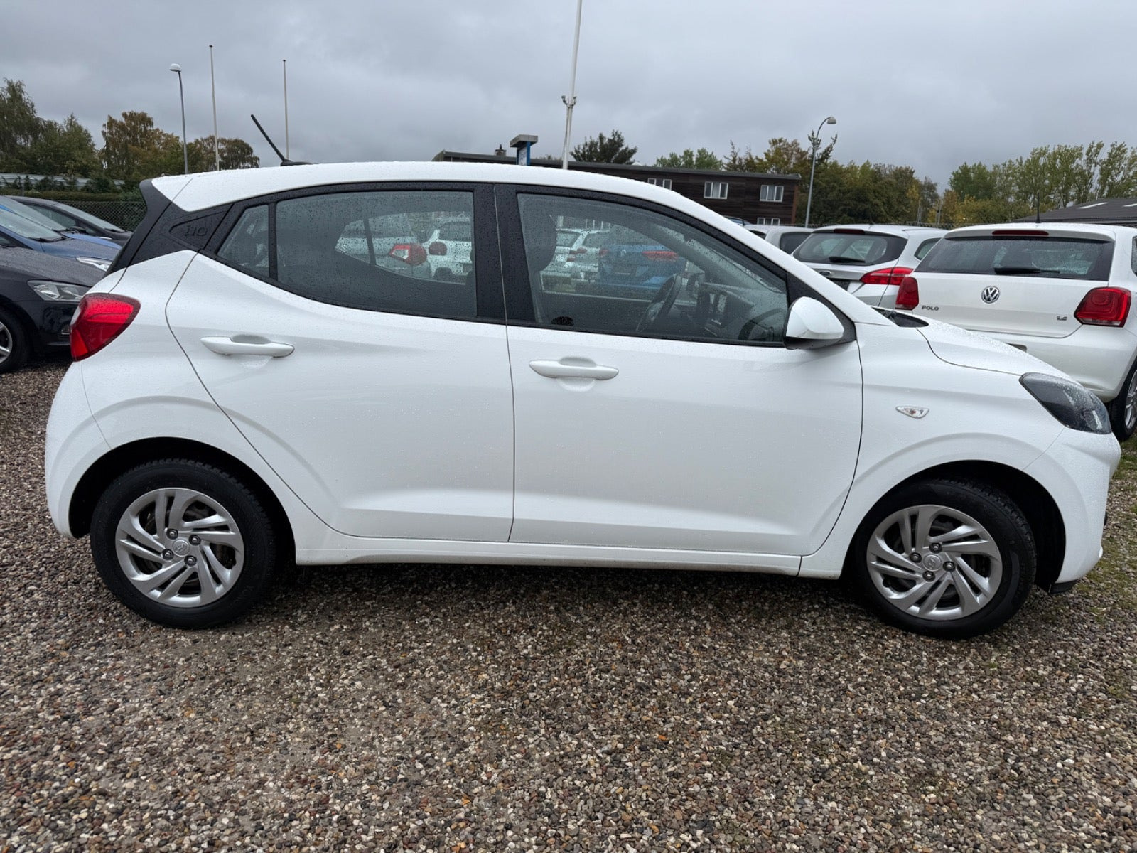 Hvid Hyundai i10 fra 2021