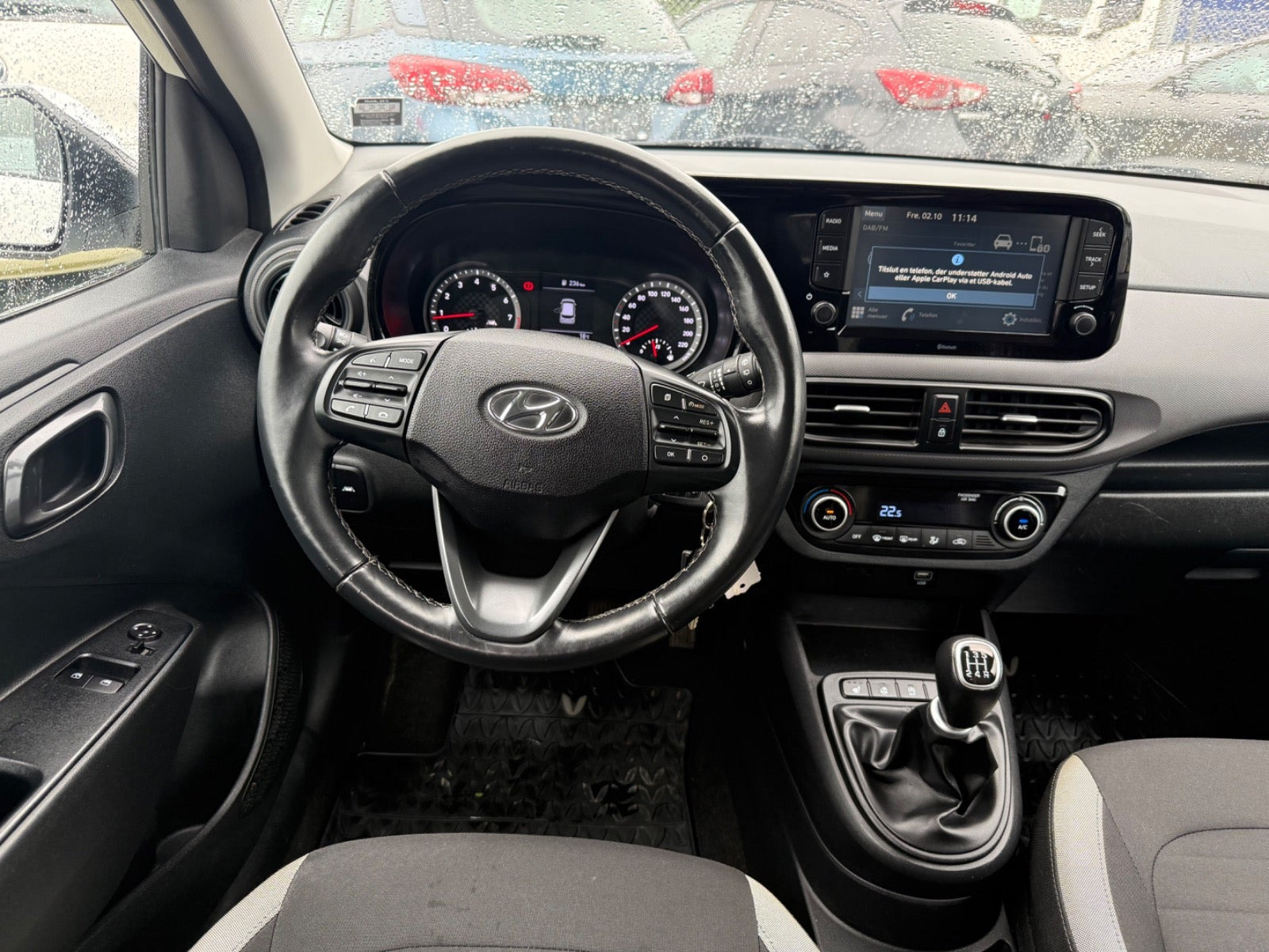 Hvid Hyundai i10 fra 2021
