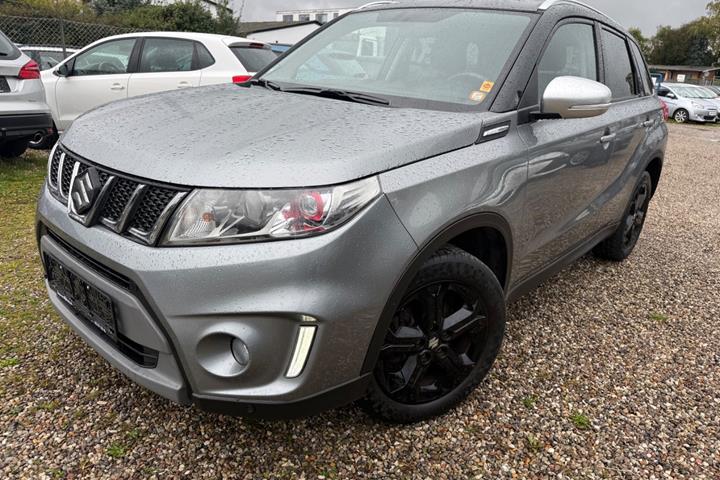 Grå Suzuki Vitara fra 2016