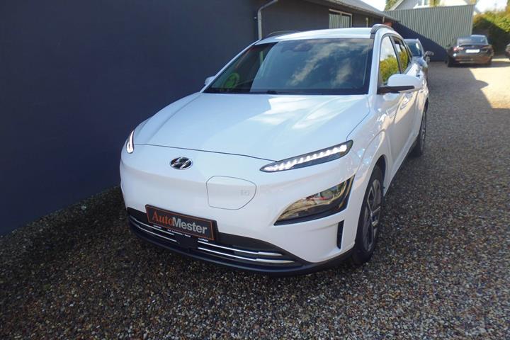 Hvid Hyundai Kona fra 2022