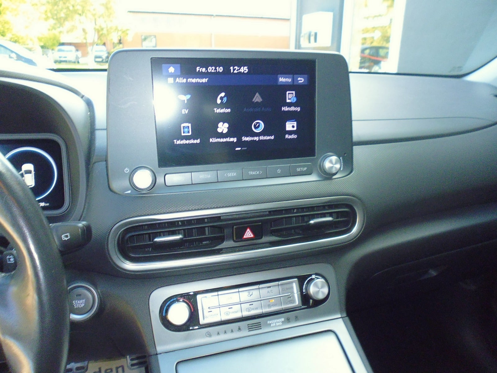 Hvid Hyundai Kona fra 2022