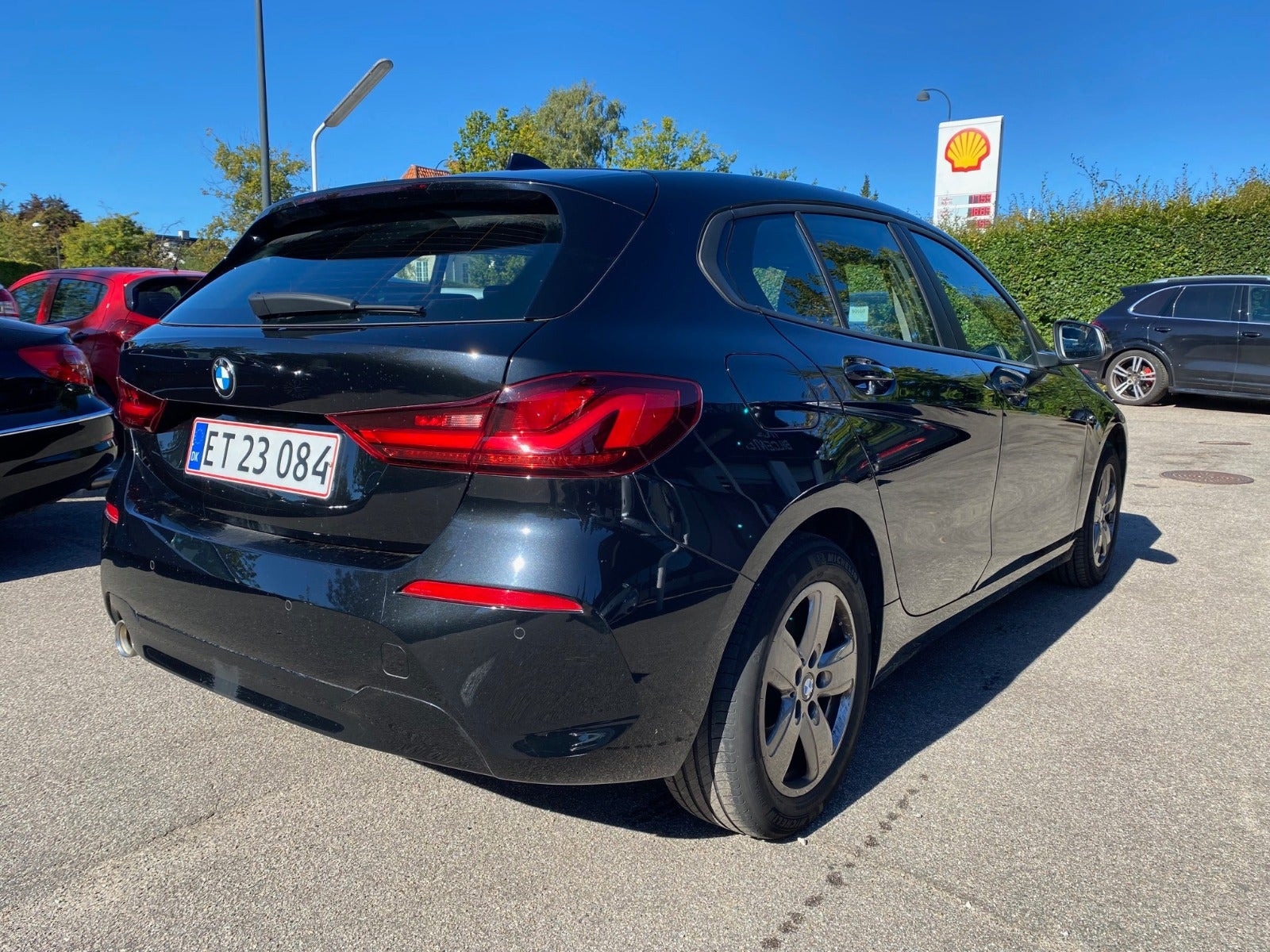 Sort BMW 118i fra 2022