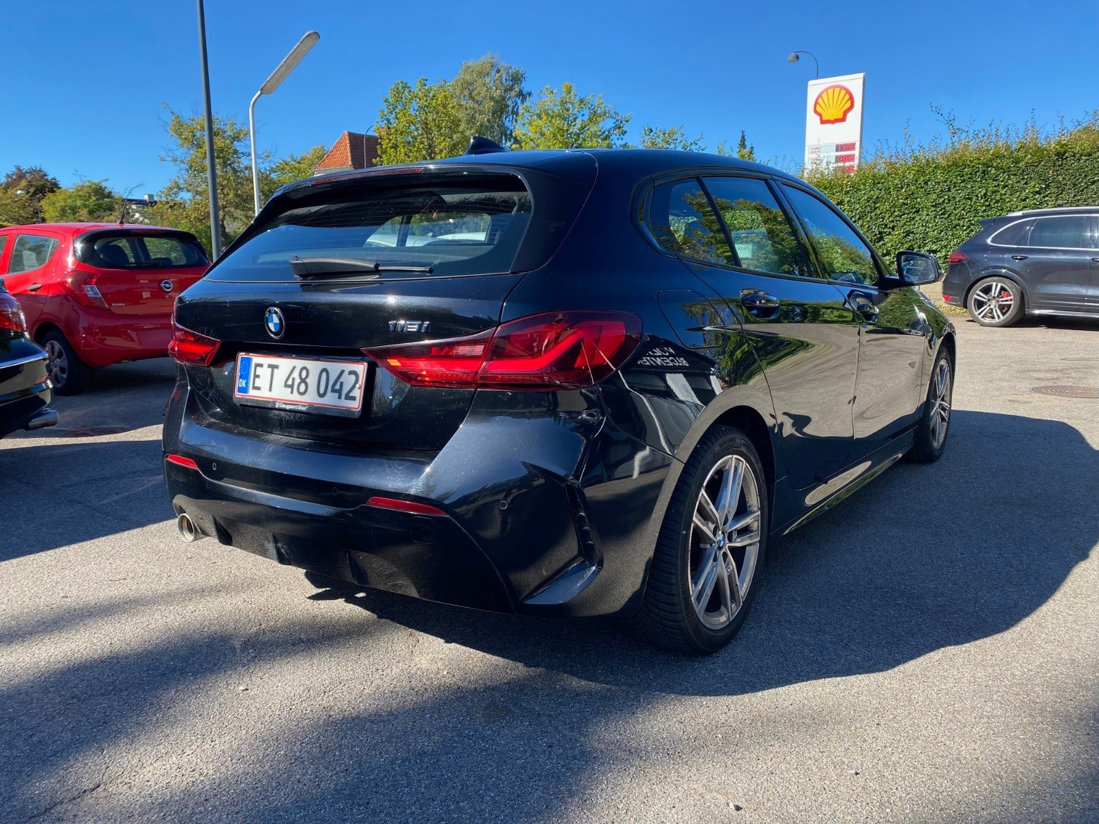 Sort BMW 118i fra 2020