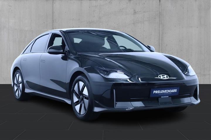 Grøn Hyundai Ioniq 6 fra 2025