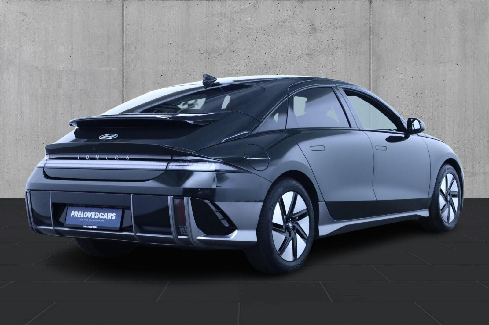 Grøn Hyundai Ioniq 6 fra 2025
