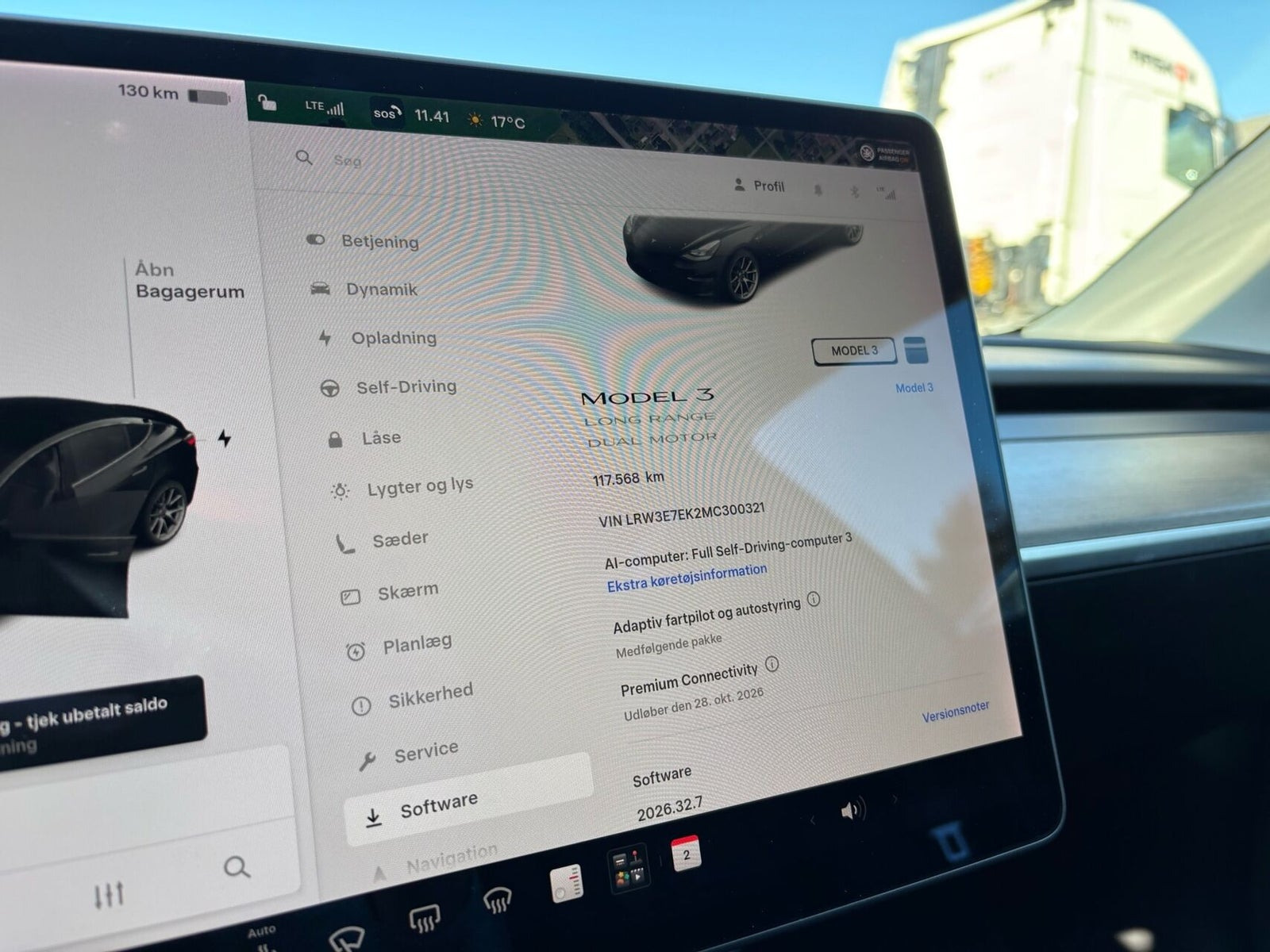 Sort Tesla Model 3 fra 2021