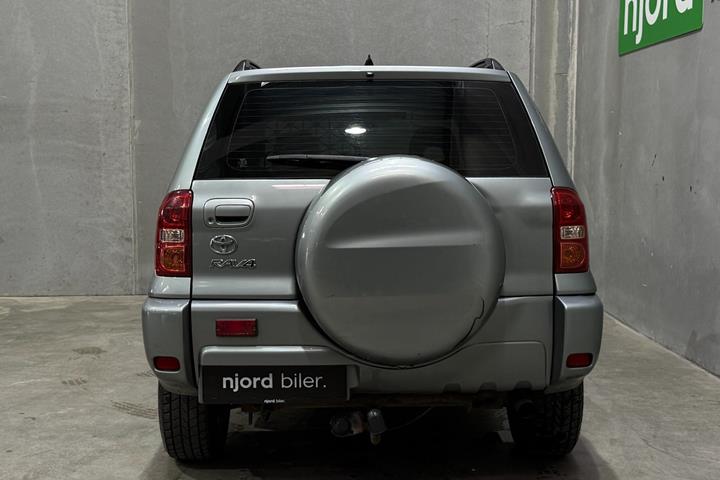 undefined Toyota RAV4 fra 2005