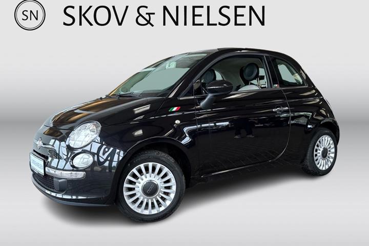 Sort Fiat 500C fra 2011 set udefra