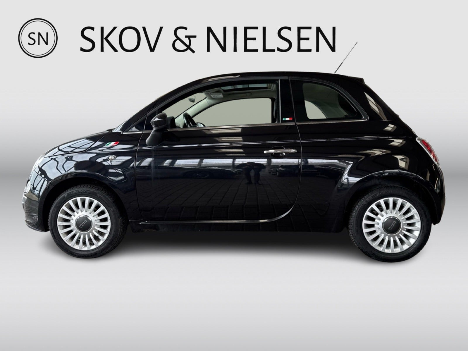 Sort Fiat 500C fra 2011