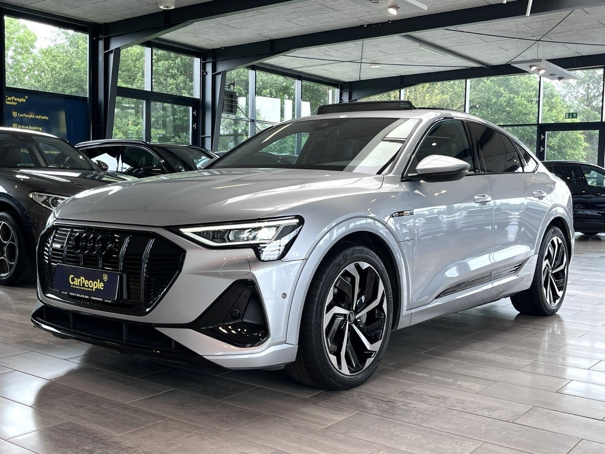 Audi e-tron 55 S-line Sportback quattro