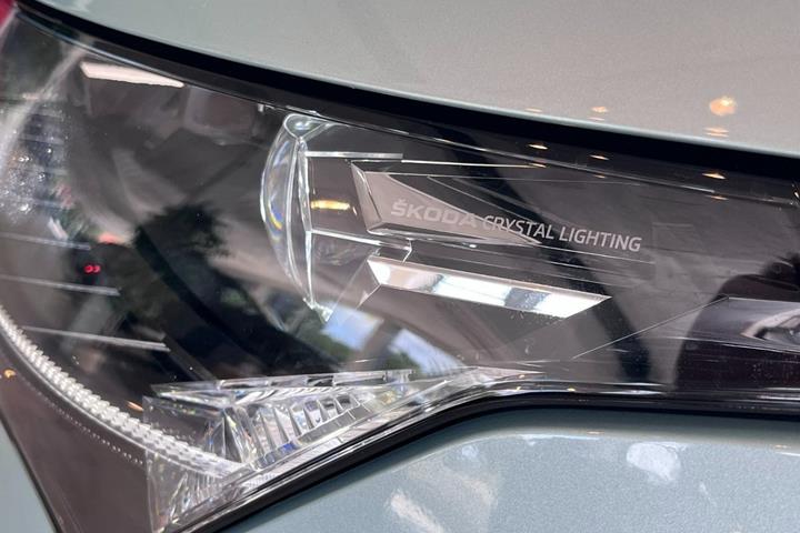 Sølv Skoda Enyaq fra 2021