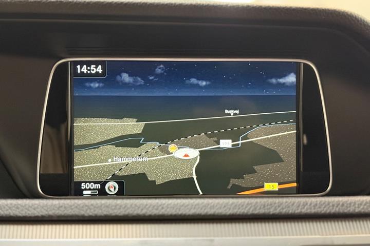 Grå Mercedes E220 fra 2015