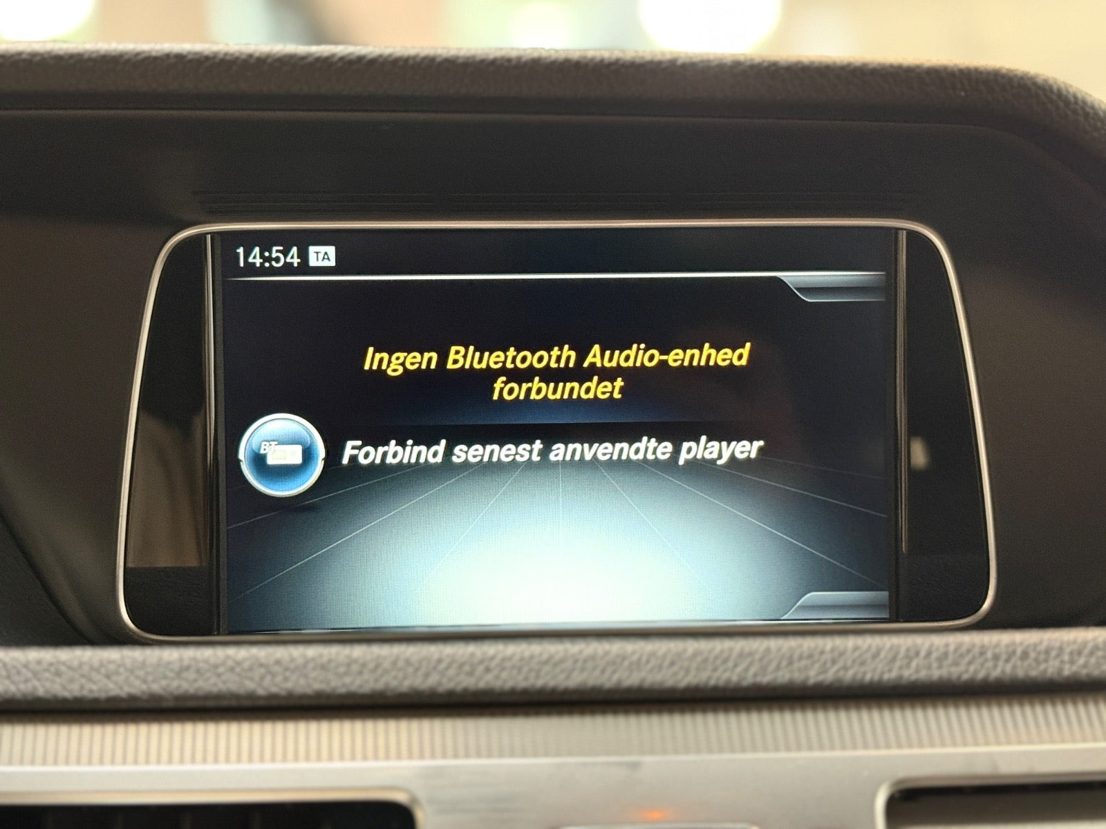 Grå Mercedes E220 fra 2015
