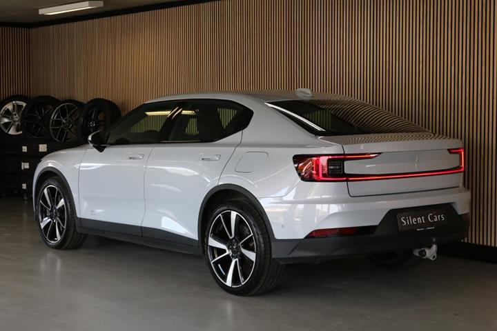 Grå Polestar 2 fra 2022
