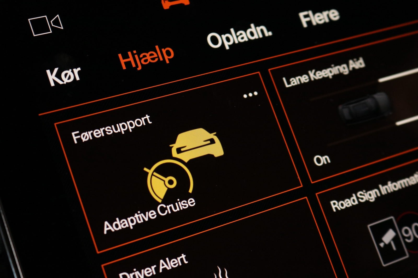 Grå Polestar 2 fra 2022