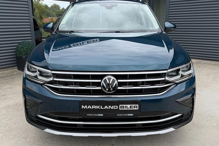 Blå VW Tiguan fra 2022
