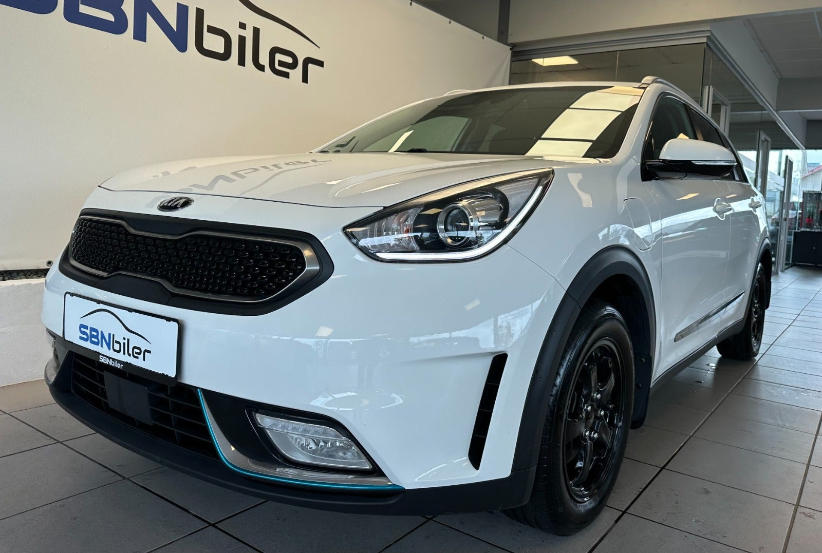 Hvid Kia Niro fra 2019
