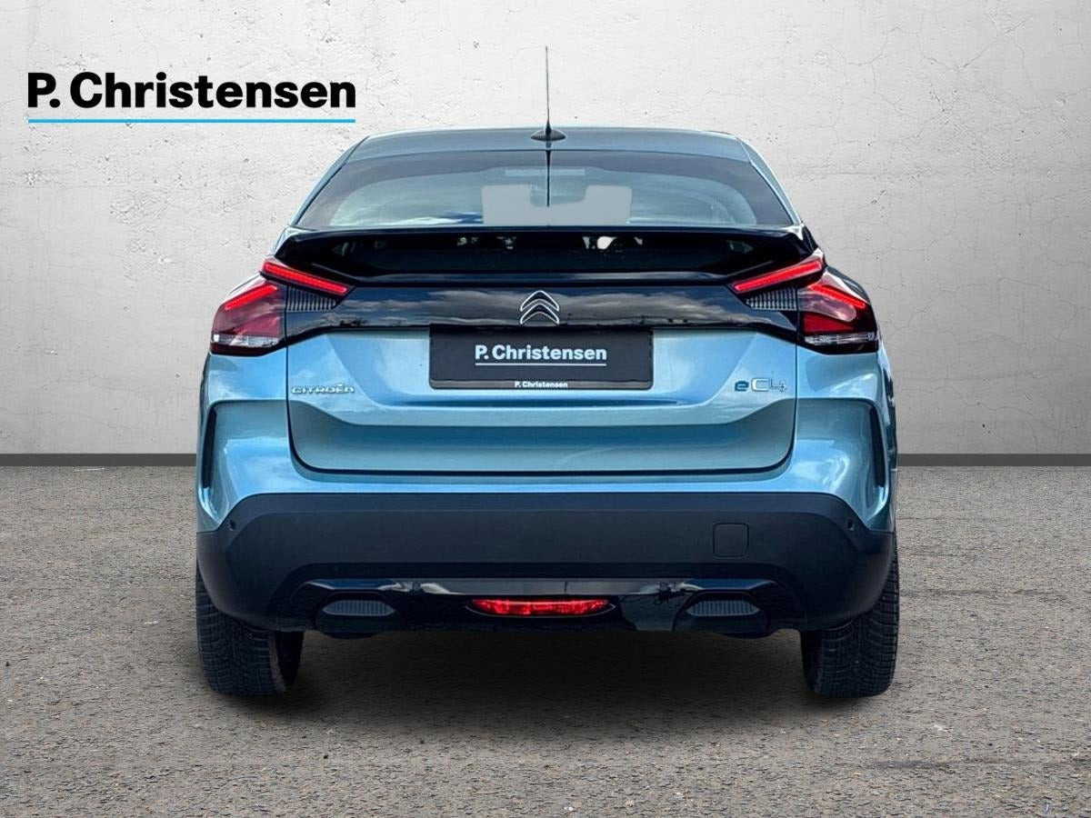 Blå Citroën ë-C4 fra 2022